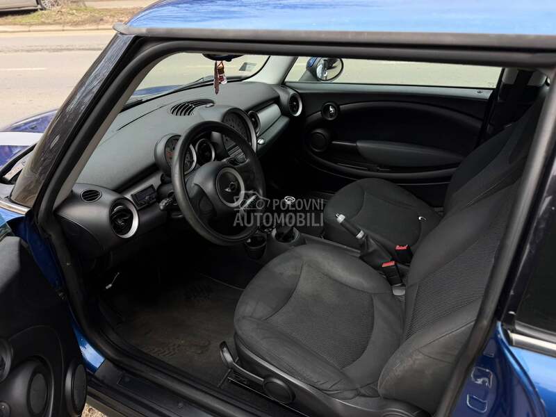 MINI Cooper 1.6D
