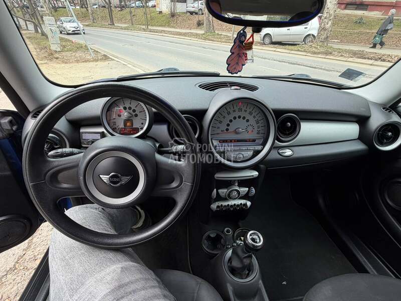 MINI Cooper 1.6D