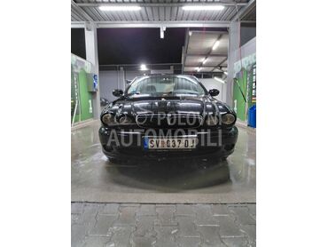 Jaguar X-Type 