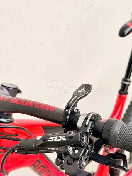 Rocky Mountain Instict 29