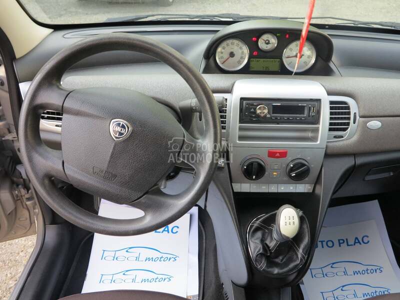 Lancia Ypsilon 1.2 B