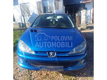 Peugeot 206 1,1 2005. god. -  kompletan auto u delovima
