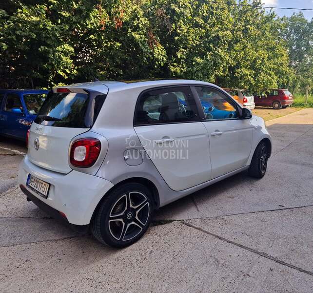 Smart ForFour proxy