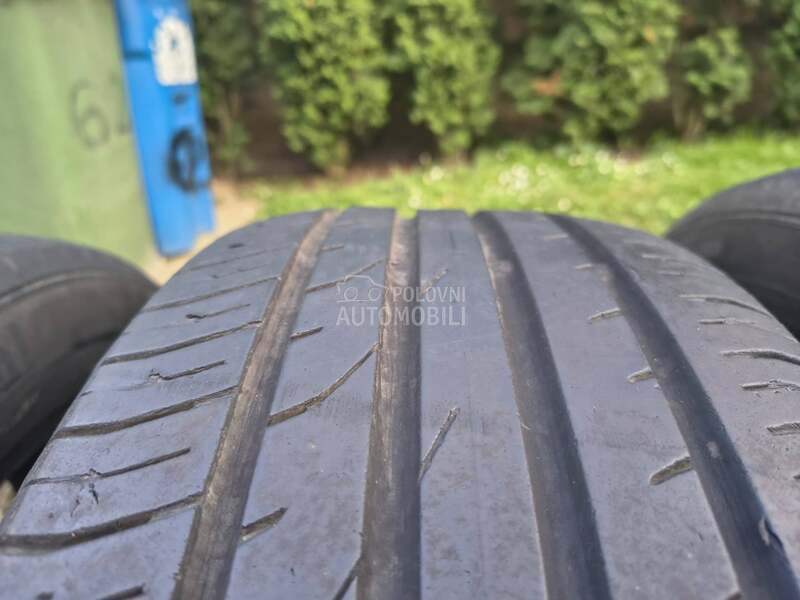 Continental 215/55 R18 Letnja