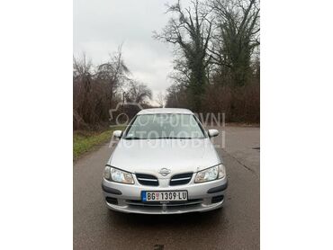 Nissan Almera 