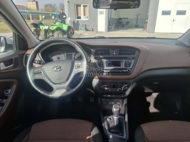 Hyundai i20 