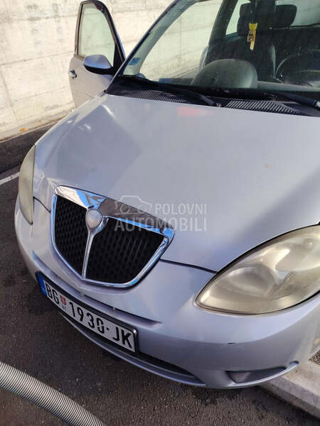 Lancia Ypsilon 