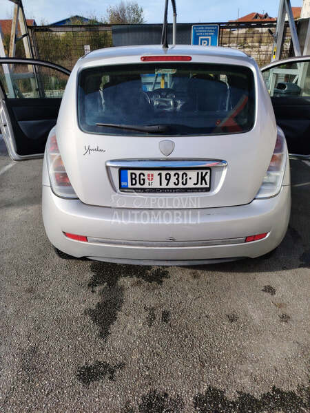 Lancia Ypsilon 