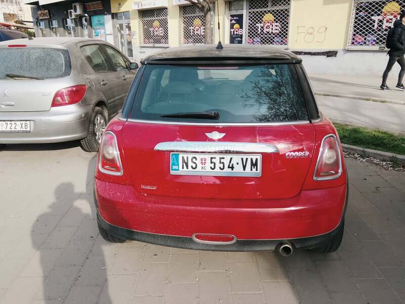 MINI Cooper 1.6
