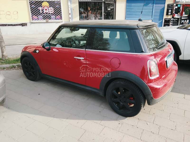 MINI Cooper 1.6