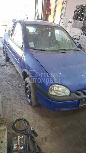 Opel Corsa B 