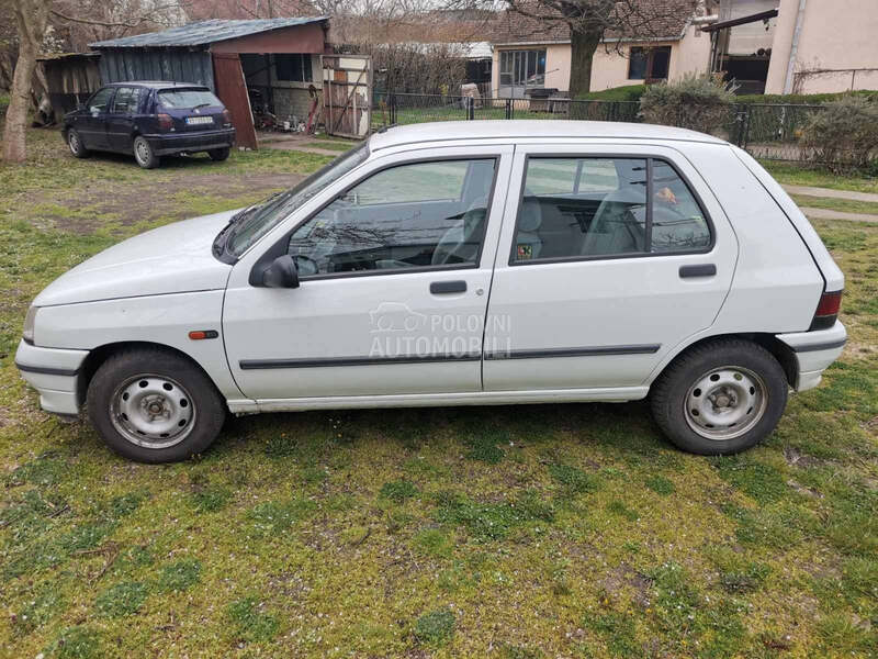 Renault Clio 