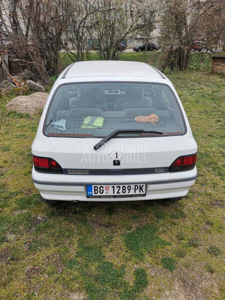 Renault Clio 