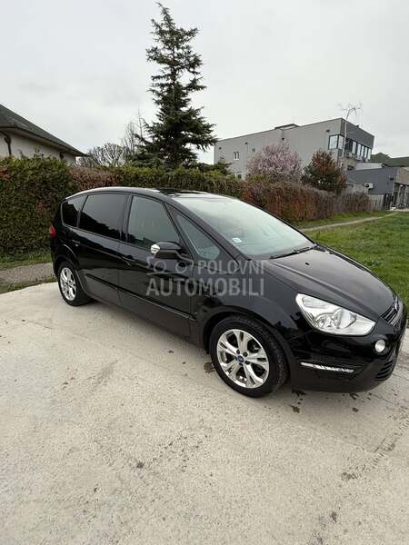 Ford S-Max 