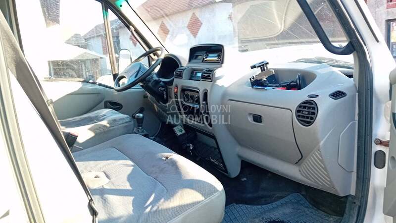 Renault Mascott. 2.8dci