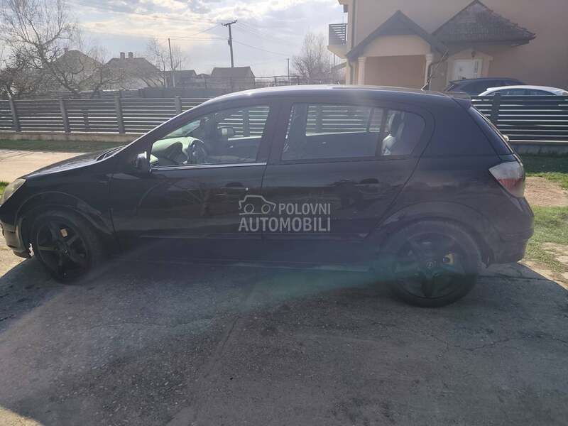 Opel Astra H 