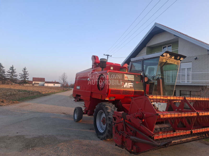 Massey Ferguson 560