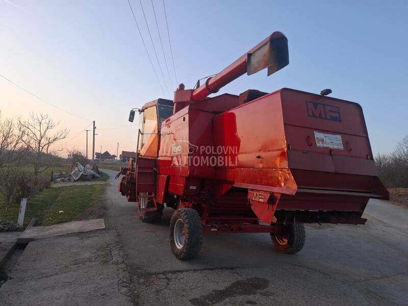 Massey Ferguson 560