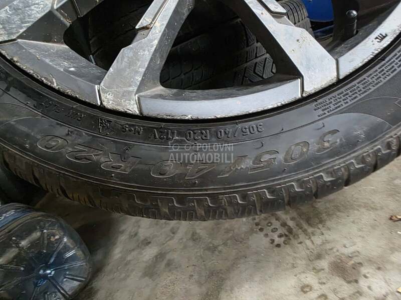 Pirelli 275/45 R20 Zimska