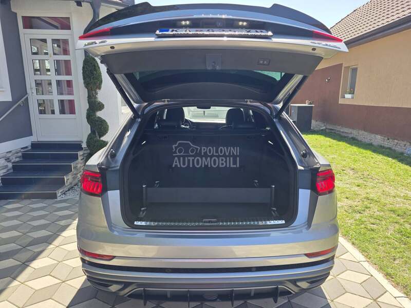 Audi Q8 S line