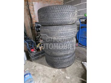 Pirelli 305/40 R20 Zimska
