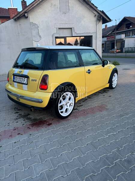 MINI Cooper 