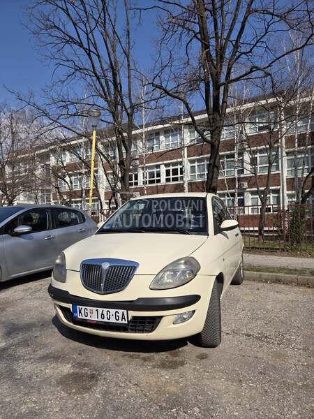 Lancia Ypsilon 