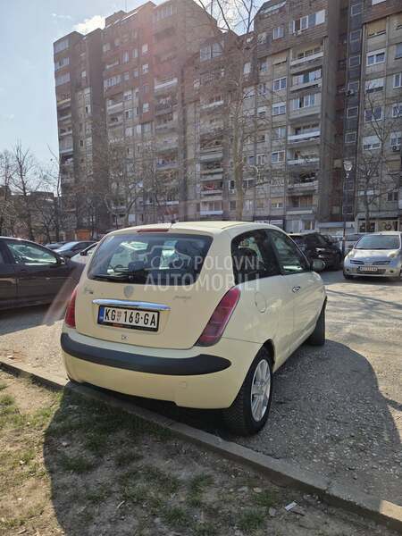 Lancia Ypsilon 
