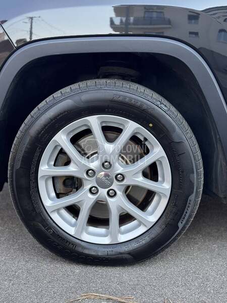 Jeep Cherokee Black Edition