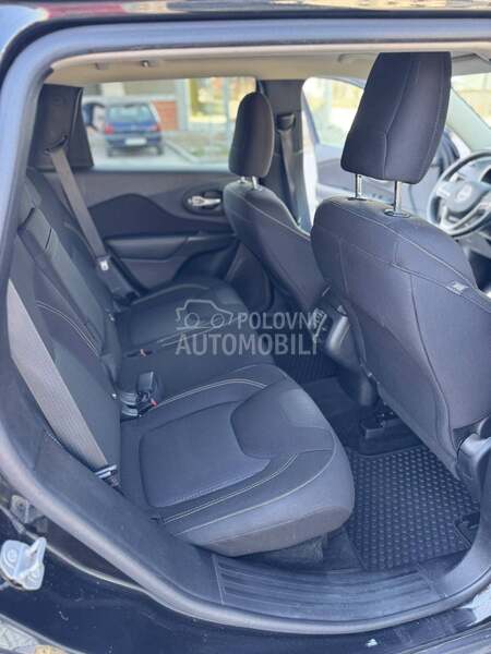 Jeep Cherokee Black Edition