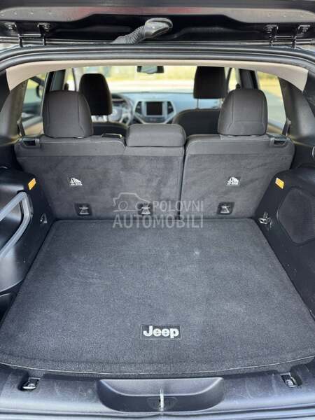 Jeep Cherokee Black Edition