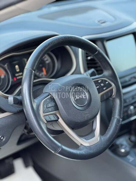 Jeep Cherokee Black Edition