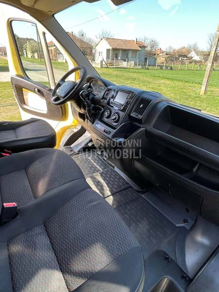 Peugeot Boxer 
