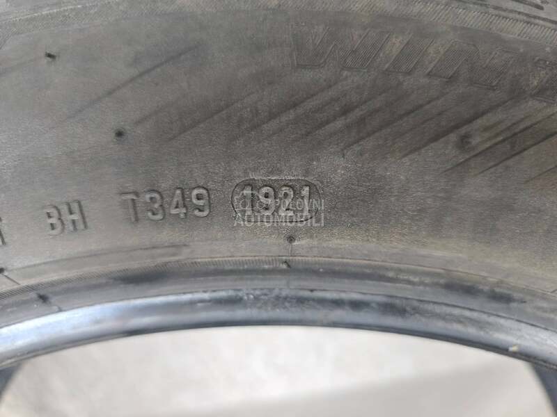 Pirelli 215/55 R18 Zimska