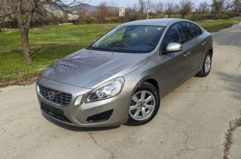 Volvo S60 1.6 DriveE KINETIC
