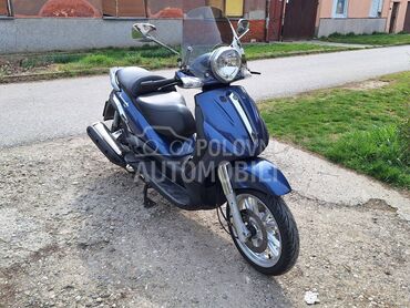 Piaggio Beverly 500