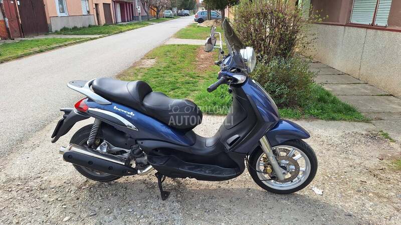 Piaggio Beverly 500