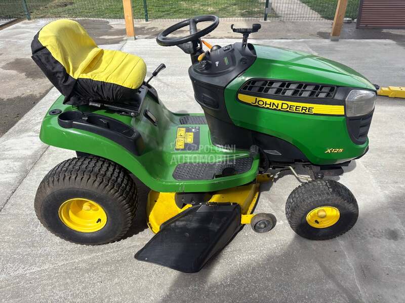 John Deere X125