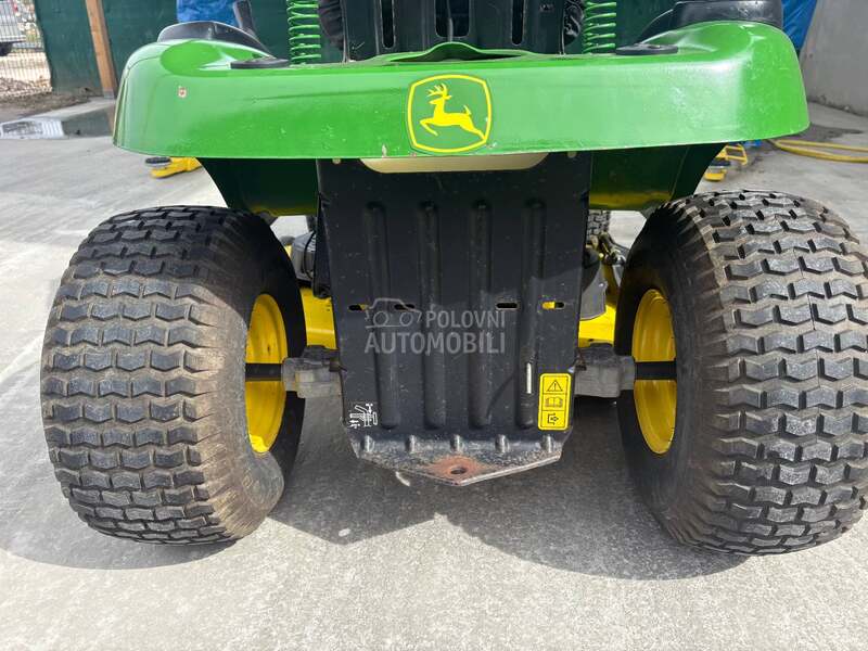 John Deere X125