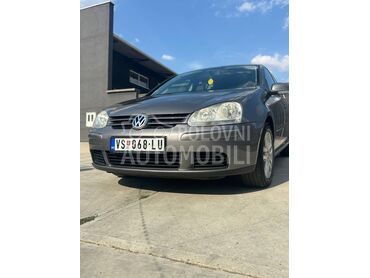 Volkswagen Golf 5 bxe