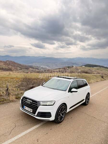 Audi Q7 
