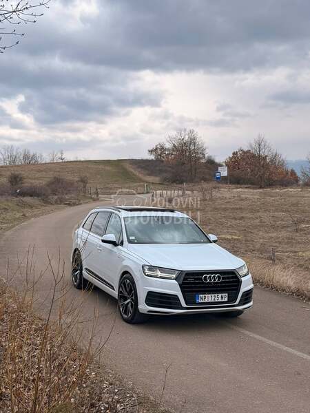 Audi Q7 