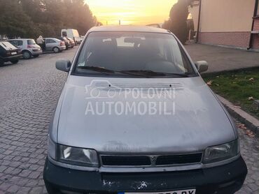 Hyundai Santamo 2.0  DLX