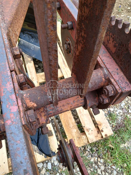 IMT 755 niski klirens