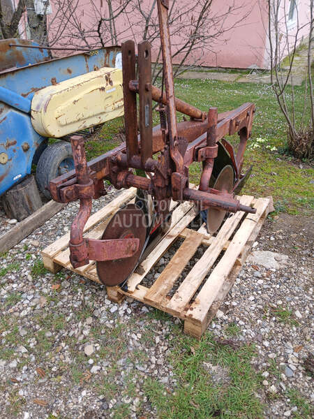 IMT 755 niski klirens