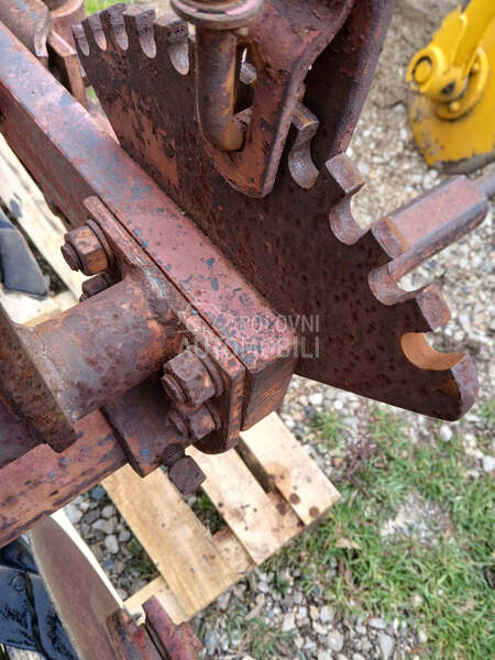 IMT 755 niski klirens