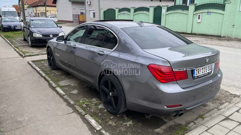 BMW 730 