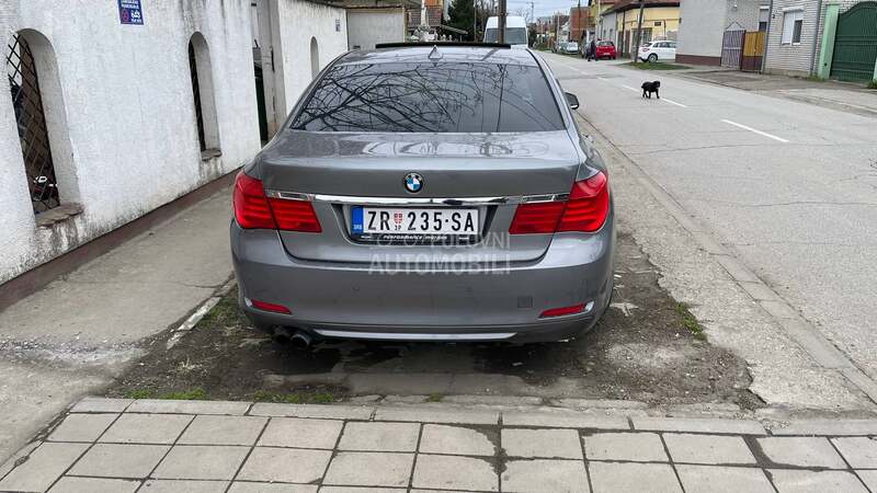 BMW 730 