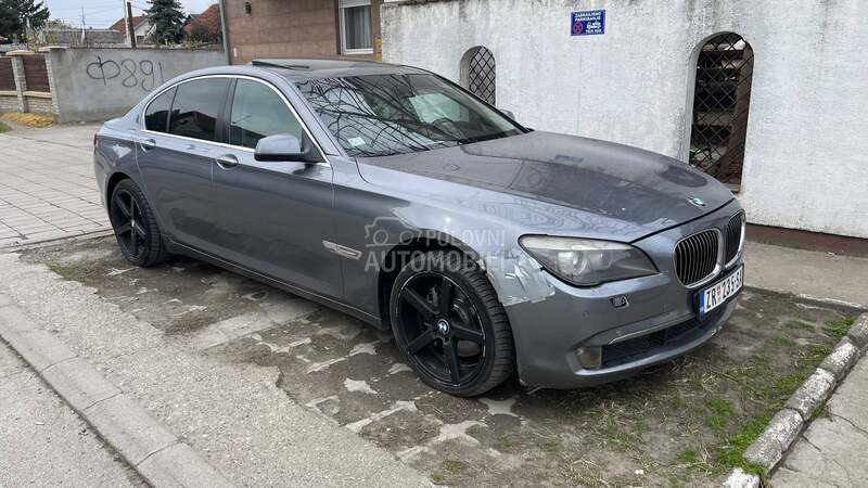 BMW 730 