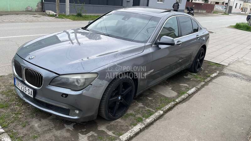BMW 730 
